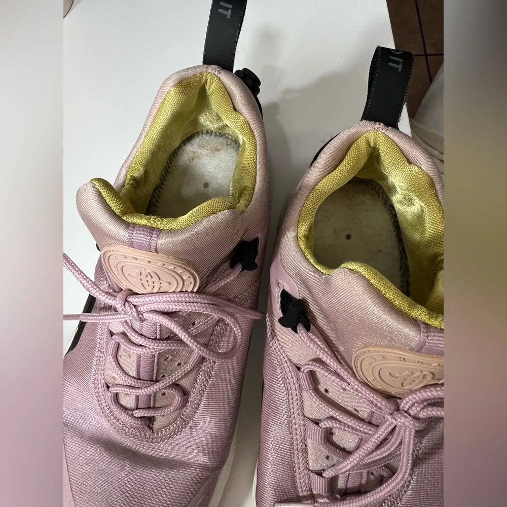 Nike Air Huarache City Move Plum Chalk Running Shoes AO3172-500 Women's Size 7